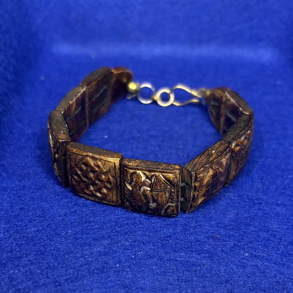 Carved Brown Bracelet